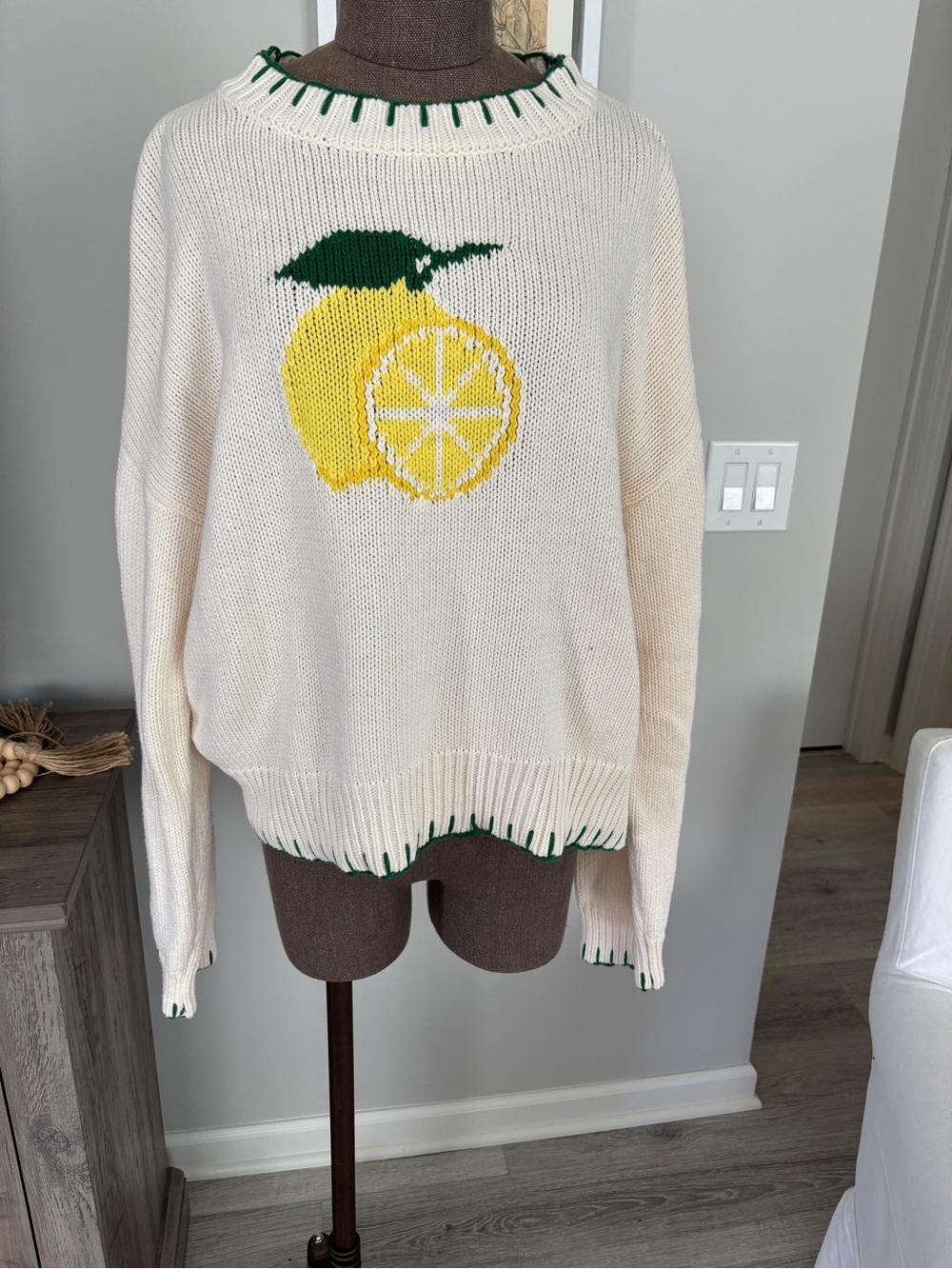 Gilli Cream Sweater with Yellow Lemon Graphic and Green Trim Large